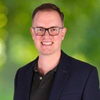 300+ "Pat Schwarz" profiles