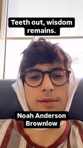 I've always been fascinated by the pub culture that surrounds Australian  sport — so I wanted to see how it plays out in English football. 🏟️🍺 At  Chelsea's Stamford Bridge, I explored