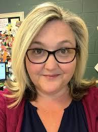 Jodi Hearn's Instagram, Twitter & Facebook