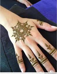 Traditional And Simple Round Mehndi Designs Henna Tattoo Designs Mehndi Designs For Hands Beginner Henna Designs