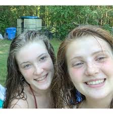 Hallie Hicks's Instagram, Twitter & Facebook