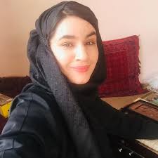 Ayesha Khan: 'Taliban ma oggola fannaaniinta, laakiin aniga ma joojin doono  muusiga'