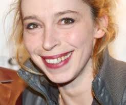 Definition, rechtschreibung, synonyme und grammatik von 'plötzlich' auf duden online nachschlagen. Plotzlich So Still Filmkritik Film Tv Spielfilm