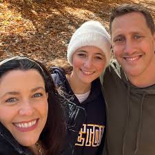 Danielle deBrier and Eric Morse P'26