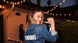 Margot elise robbie (born 2 july 1990) is an australian actress. Last Night In Hollywood Margot Robbie And Austin Butler Hosted A Cocktail Party Vogue