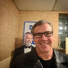 One is the #mostinterestingmanintheworld The other a cardboard cut out.  #viptilrip #randsanity #likeit