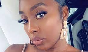 Lena Chase's Instagram, Twitter & Facebook