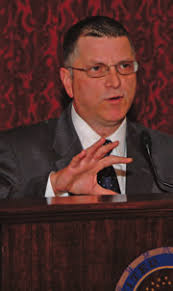 CAPITAL CLOSE-UP CAPITAL CLOSE-UP