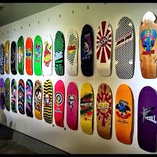 Pin By Skye Lucking Pop Modern Art On Art Graphics On Cars Buses Trains Etc Skateboard Art Skateboard Pictures Vintage Skateboards