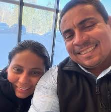 Esposos Ingrid y Giovanni Ventura was live.