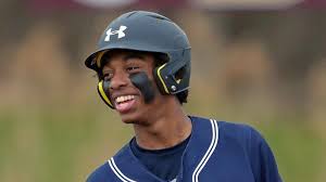 College baseball players team up for potential catch of the year