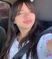 Jessica Cedeno's Instagram, Twitter & Facebook