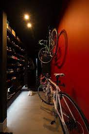 https www collabohouse k com wp content uploads 2017 12 20161006134335 jpg 自転車 壁掛け 玄関 ロードバイク インテリア 自転車