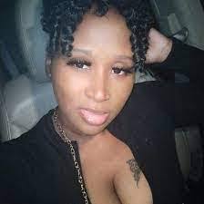 Deborah Crooms's Instagram, Twitter & Facebook