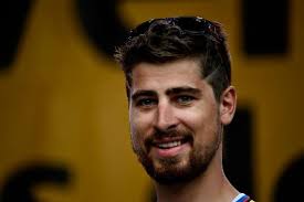 Artículos, videos, fotos y el más completo análisis egan bernal gómez, ciclista de ruta colombiano, proveniente de zipaquirá. Peter Sagan Got A Fresh Haircut For The 2018 Tour De France Team Presentation France Team Tour De France Cycling News