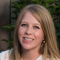 Nora Ogle's Instagram, Twitter & Facebook