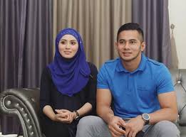 Pasangan ini akhirnya bercerai dengan talak satu. Fizo Omar Jawab Isu Cerai
