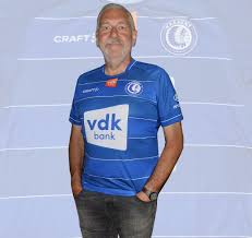 Tweedehands of nieuwe shirt kaa gent | voetbal zoeken? Nieuw Seizoen Kaa Gent Home Voetbalshirt 2021 2022 Sponsored By Vdk Bank