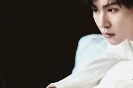 谢·双标·变脸·宴深。