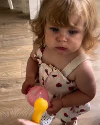 How I got my baby to stop using her dummy