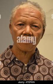 Sud Africa. Nelson Mandela e un lavoro di cera di se stesso nei primi anni  novanta in Sud Africa. Didascalie di 15 Febbraio 2012. Ref:  LMK11-33863-150212 Credito: punto di riferimento