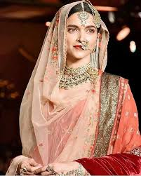 Deepika Padukone Has So Much Grace And Is Classy Athiya Shetty ديبيكا بادكون لديها الكثير من الرزانه و Indian Bridal Mastani Dress Bollywood Fashion