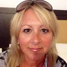 Tracy Wain's Instagram, Twitter & Facebook