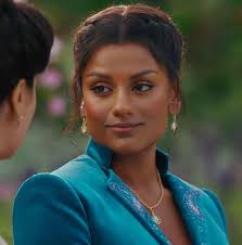 Whoa….Mama Bridgerton at the masquerade ball S4….she is stunning 👗😍🔥  Source: LoveBridgerton Instagram