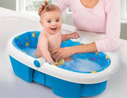 Especially when having a variety of baby bath toys when babies are enjoying relaxation in bathtubs, adding toys helps in adding fun as well as aiding with multiple pockets, the basket is excellent for storage of different items. Best Baby Bathtubs In 2021 An Expert Buyer S Guide Mommy Tea Room