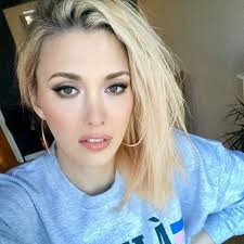 Many leos will have a large group of friends that adore them. Paris Lees On Instagram Time To Bless This Timeline Blondestagram Itgetsblonder Blonde Girlslikeus Transisbeautiful