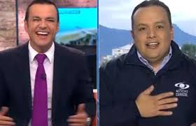 Lleva casi un año allí, pues reemplazó a mónica jaramillo tras su repentina salida. La Broma Que Le Hizo El Ojo De La Noche En Vivo A Juan Diego Alvira Por Su Cumpleanos