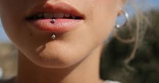 Image Labret Piercing Piercings Plans Rafaela Ribeiro Sena Body Piercing Is Actually Any Time A Nee In 2020 Vertical Labret Piercing Lip Piercing Face Piercings