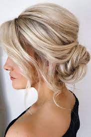 Mother Of The Bride Hairstyles 63 Elegant Ideas 2021 Guide Mother Of The Bride Hair Mother Of The Bride Hairdos Mom Hairstyles