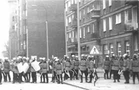 Komentarze prasowe w austrii, niemczech i holandii. Stan Wojenny W Polsce Relacje Witryna Historyczna