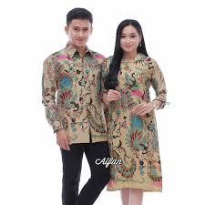 Entdecke rezepte, einrichtungsideen, stilinterpretationen und andere ideen zum ausprobieren. Baju Kemeja Lamaran Couple Jual Baju Couple Lamaran Murah Harga Terbaru 2021 Setiap Pasangan Ingin Tampil Paling Istimewa Di Hari Tunangan Mereka