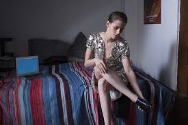Kristen Stewart Shines In Personal Shopper A Ghost Story With A Modern Twist Personal Shopper Movie Kristen Stewart Kristen Stewart Actress