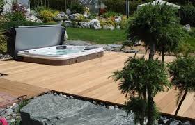 Schwimmteiche und pools für kleine gärten, blv buchverlag, 2015, 168 s., 19,99 euro, isbn. Kleiner Swimmingpool Mit Whirlpool Fur Den Garten Idfdesign