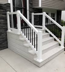 Tuck precast manufactures quality precast concrete steps in a variety of sizes. Photo Gallery Precast Concrete Steps And Iron Vinyl Railing