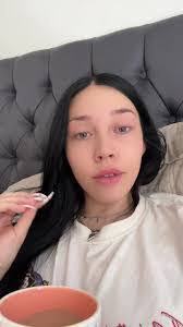 Naomi Wise's Instagram, Twitter & Facebook