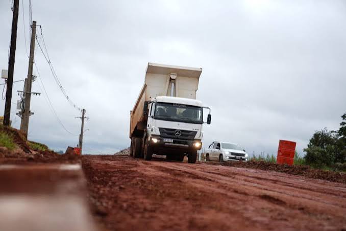 OBRAS PROVINCIALES MEJORAN EL ACCESO A LA UNAU Y LA CIRCULACI�N EN COLONIAS PRODUCTIVAS - Provincia de Misiones