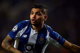 El porto de jesús 'tecatito' corona logró este sábado su segundo título de la temporada tras la liga, la copa de portugal, gracias al doblete del congoleño mbemba. Fc Porto Winger Jesus Corona S Agent We Ve Been Contacted By Many Clubs Including Inter
