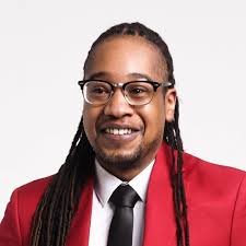 Meet Susan Hooks-Brown! Ambassador, Detroit Reconnect. Hooks-Brown has been  with the Detroit Regional Chamber since 2020. She believes this work  creates future leaders who want a better world, especially in communities of