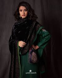 Siyahi Doshala In Silk Velvet Goodearthsustain Stylish Clothes For Women Velvet Dresses Outfit Earth Clothes