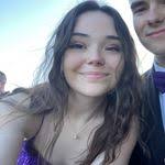 Anna Eady's Instagram, Twitter & Facebook