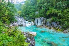 Schone Turkis Fluss In Den Nationalpark Triglav In Slowenien Lizenzfreie Fotos Bilder Und Stock Fotografie Image 61366934