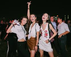 Em chồng Tăng Thành Hà thành công với show Chainsmokers tại Việt Nam - Âm  nhạc