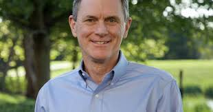 Tech company senior executive announces candidacy for 10th Congressional  District