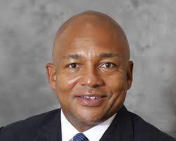 Wells Fargo Names Lester Owens as New Head of Operations
