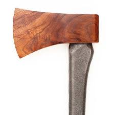 Hache En Bois Et Manche En Fer Arts Creatifs En Bois Idees De Sculpture Sculpture Bois