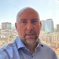 1700+ perfiles de «Herman»